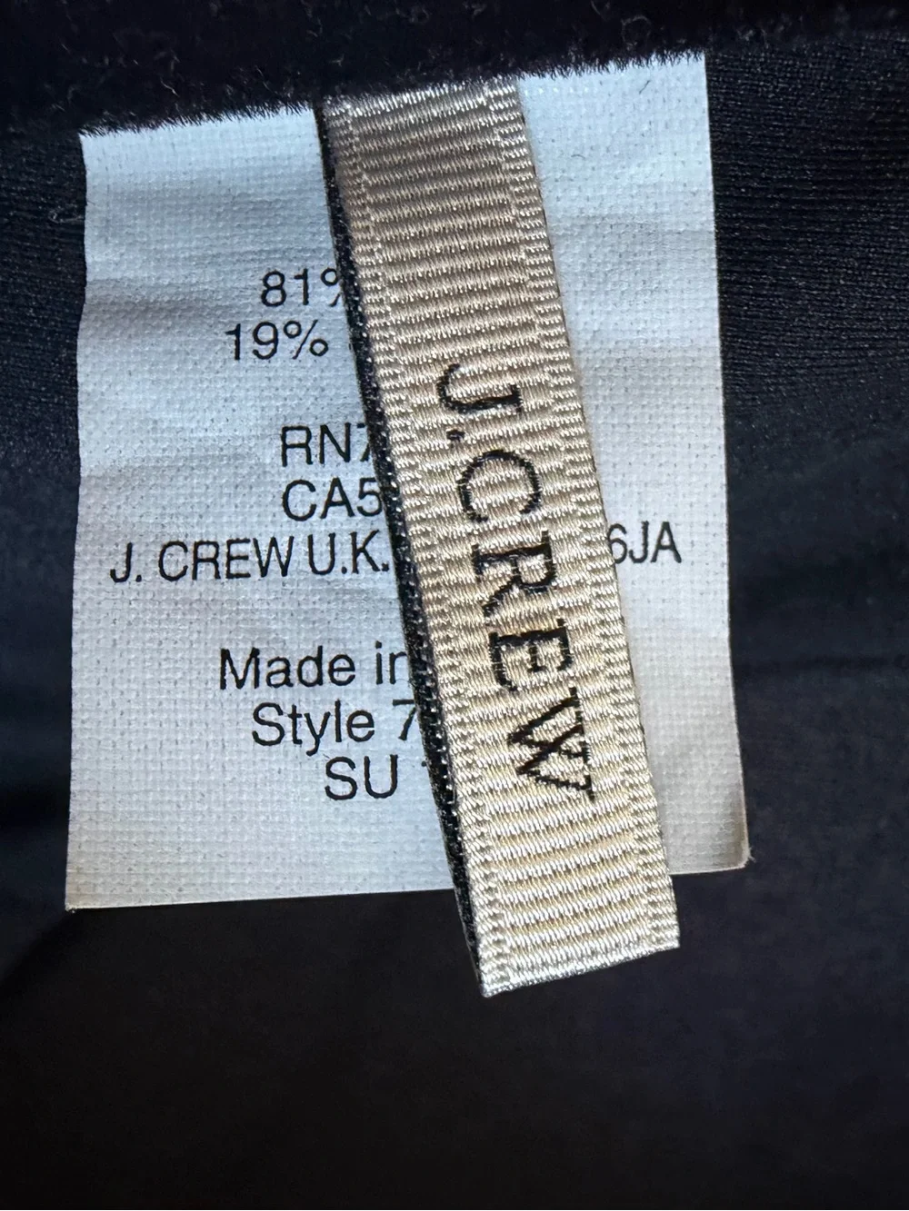 J. Crew Navy Wireless Structured Cup Padded Bikini Top w Gathered Sides. Size L